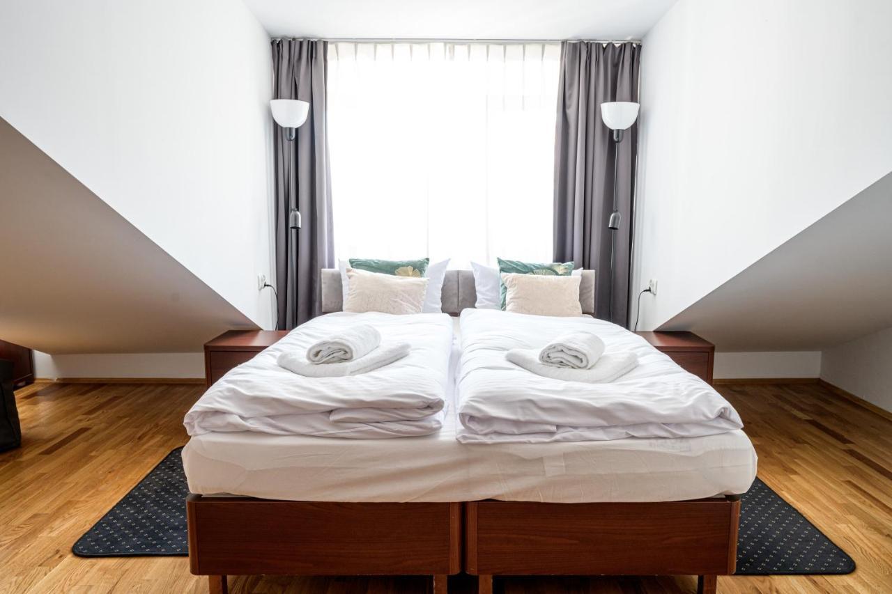 On/Set Aparthotel Cracovia Esterno foto
