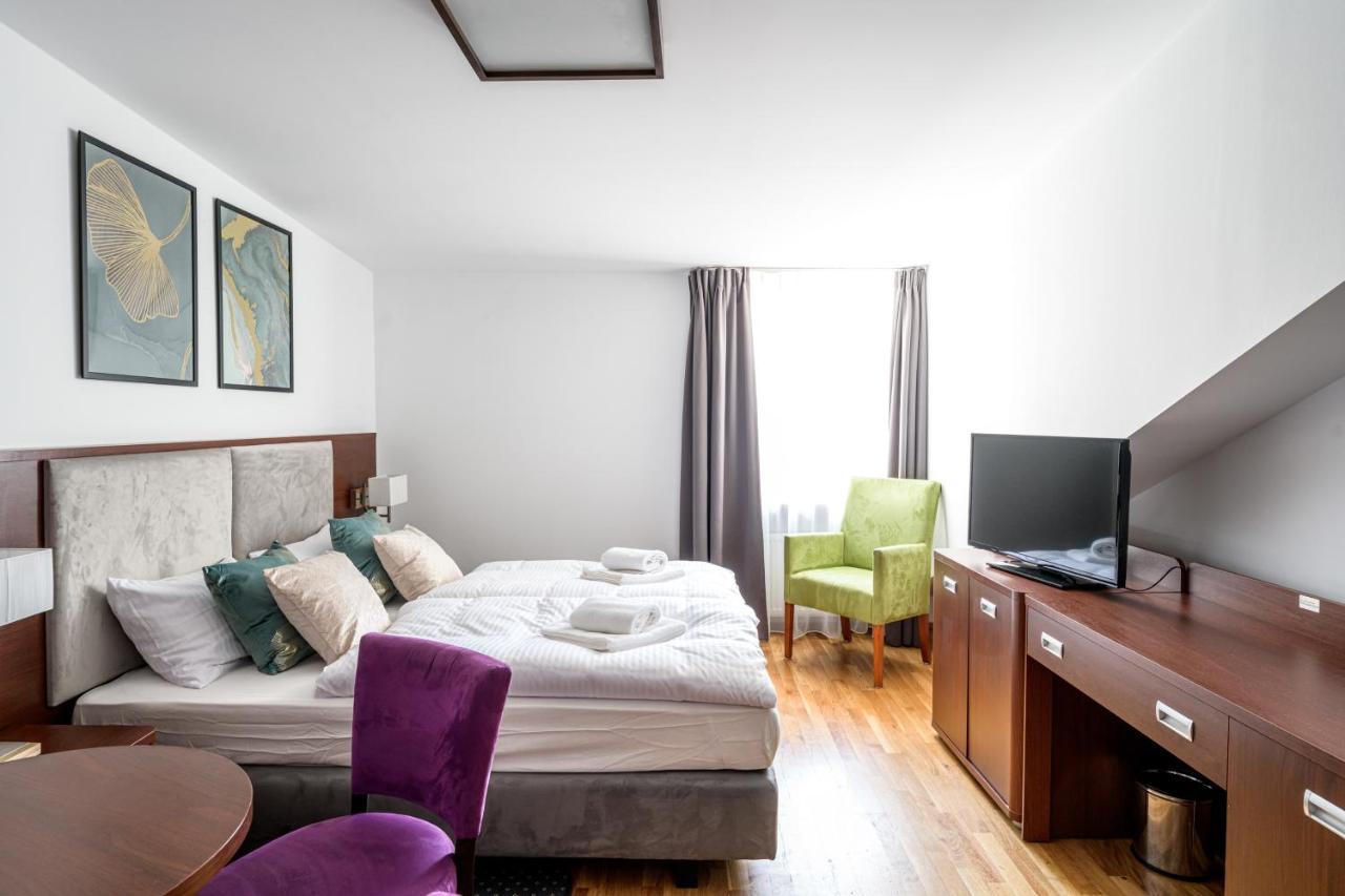 On/Set Aparthotel Cracovia Esterno foto