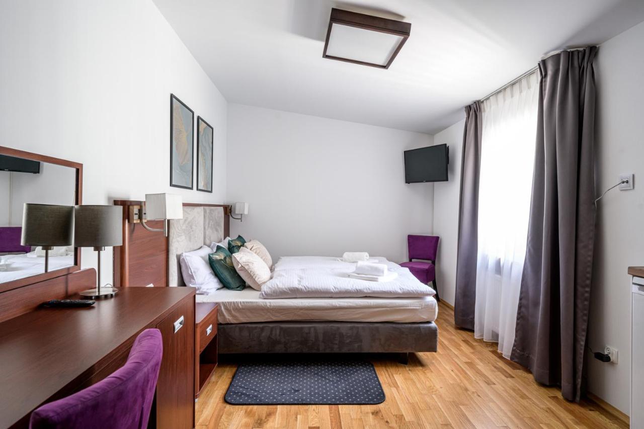 On/Set Aparthotel Cracovia Esterno foto