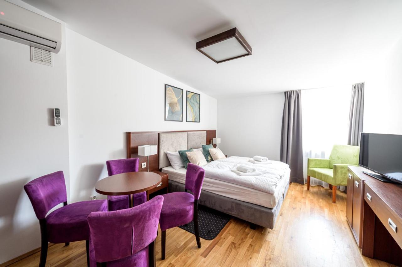 On/Set Aparthotel Cracovia Esterno foto
