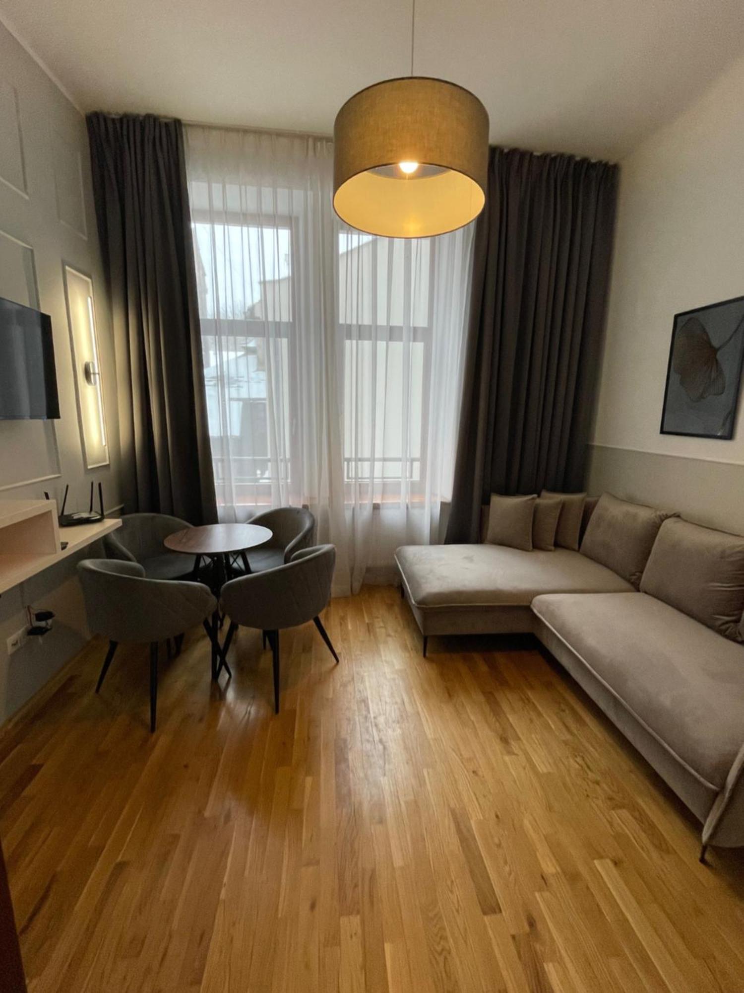 On/Set Aparthotel Cracovia Esterno foto