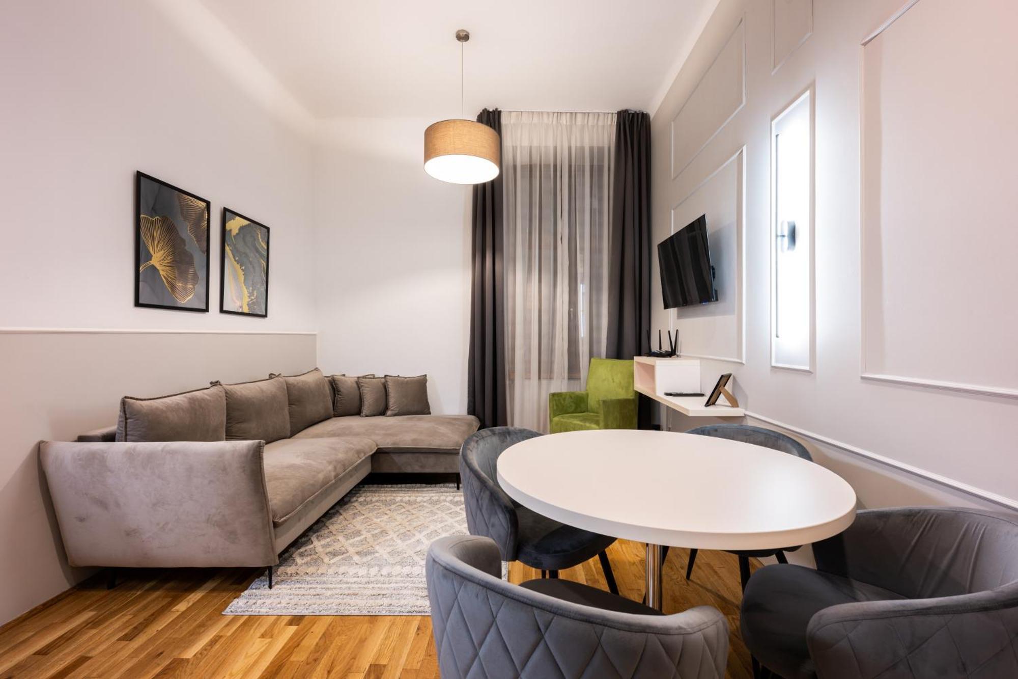 On/Set Aparthotel Cracovia Esterno foto